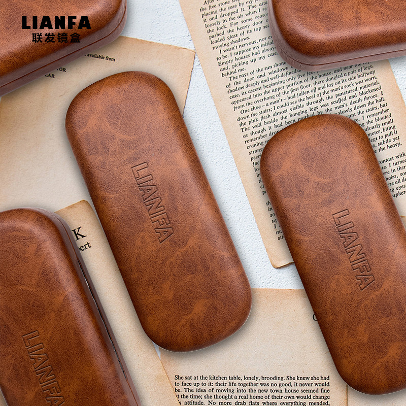 Stylish and Retro Glasses Case