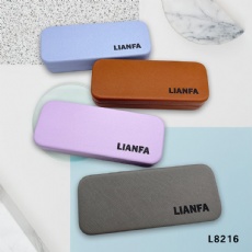 Candy-colored mirror sunglasses case Candy-colored mirror sunglasses case