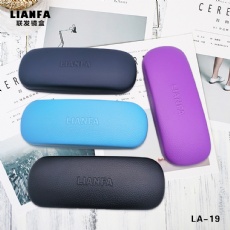 Solid-color glasses case Solid-color glasses case