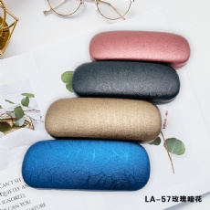 Pearl - shimmering rose - patterned glasses case Pearl - shimmering rose - patterned glasses case