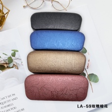 Pearl - shimmering rose - patterned glasses case Pearl - shimmering rose - patterned glasses case