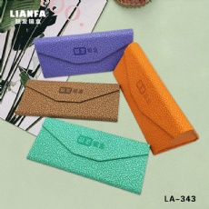 Collapsible flip - top glasses case