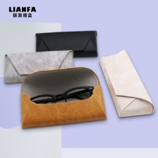 Fantasy Bark Fashion Eyeglasses Case