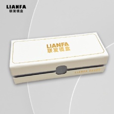 A stylish square glasses case with gilding