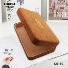 Velvet large square box, a stylish glasses case