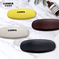 Fashionable cloth - textured glasses case